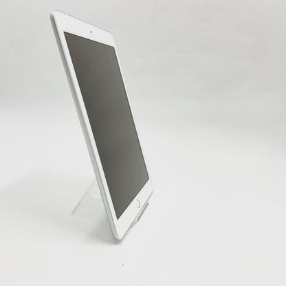 【全額返金保証】【最速発送】Apple iPad 第5世代 128GB シルバー Wi-Fi 動作確認済