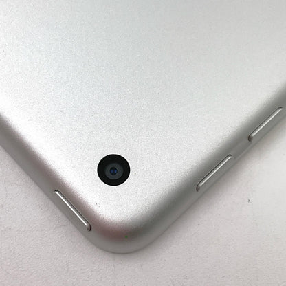【全額返金保証】【最速発送】Apple iPad 第5世代 128GB シルバー Wi-Fi 美品 動作確認済