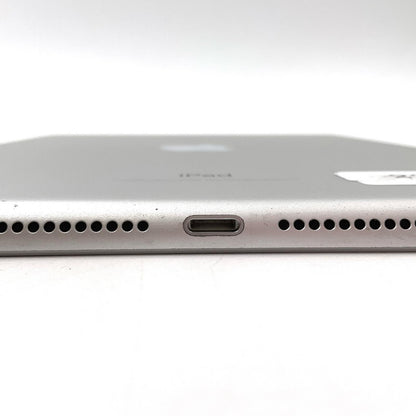 【全額返金保証】【最速発送】Apple iPad 第5世代 128GB シルバー Wi-Fi 動作確認済