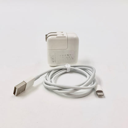 【最速発送】Apple iPad 第5世代 128GB シルバー Wi-Fi【難有】
