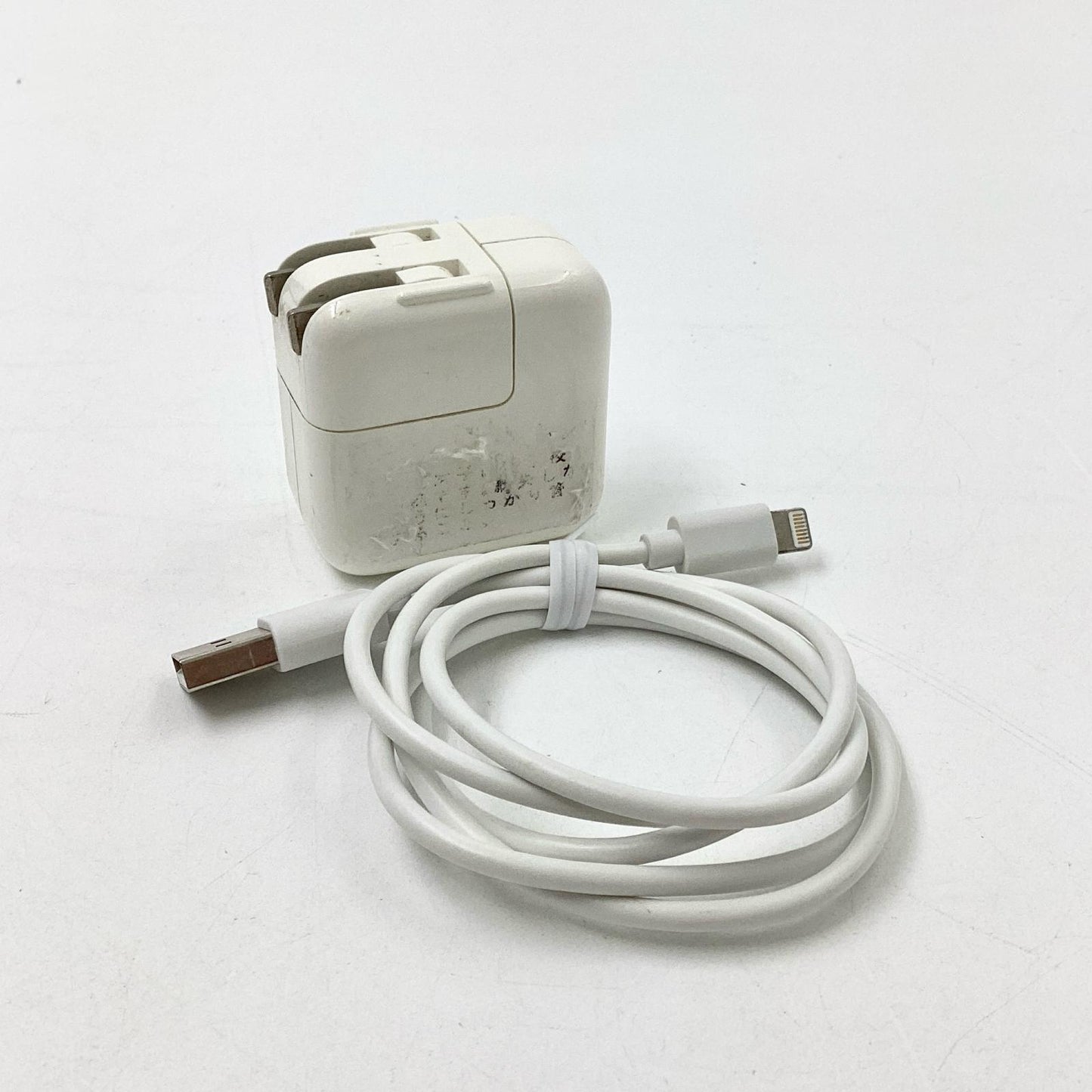 【全額返金保証】【最速発送】Apple iPad 第5世代 128GB シルバー Wi-Fi 動作確認済