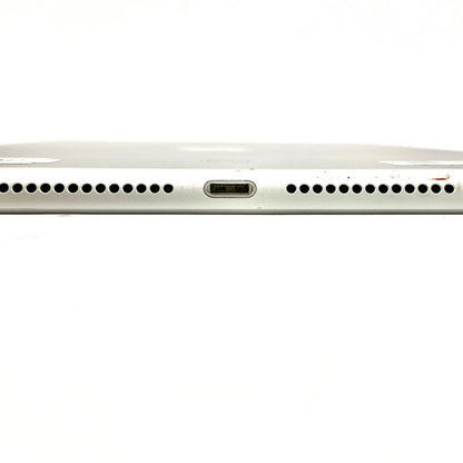 【全額返金保証】【最速発送】Apple iPad 第5世代 128GB シルバー Wi-Fi 動作確認済
