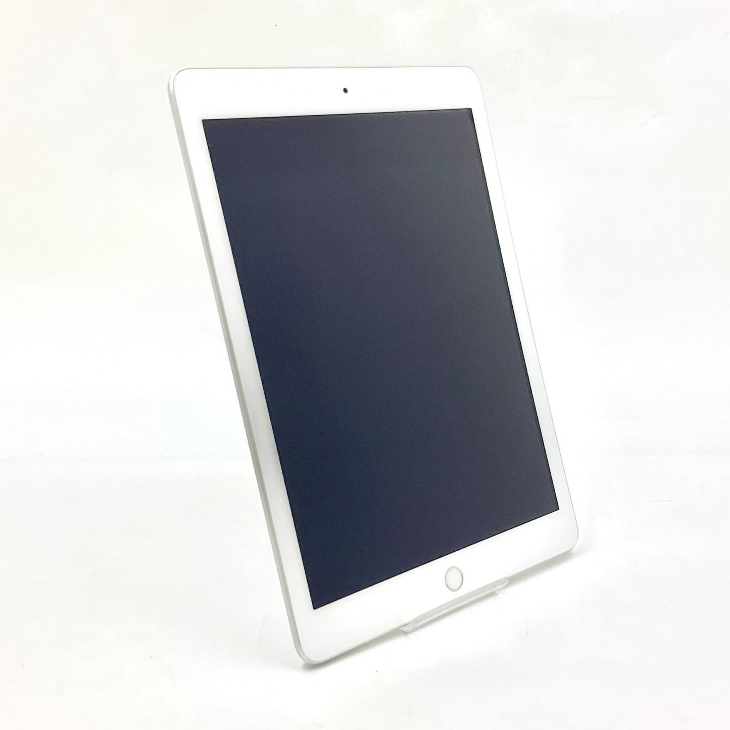 【全額返金保証】【最速発送】Apple iPad 第5世代 128GB シルバー Wi-Fi 動作確認済