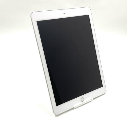 【全額返金保証】【最速発送】Apple iPad 第6世代 32GB シルバー Wi-Fi 動作確認済