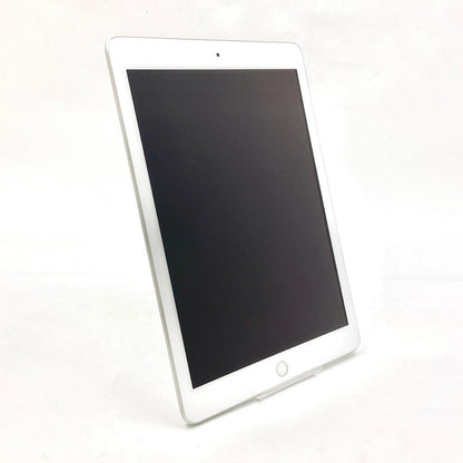 【全額返金保証】【最速発送】Apple iPad 第6世代 32GB シルバー Wi-Fi 動作確認済