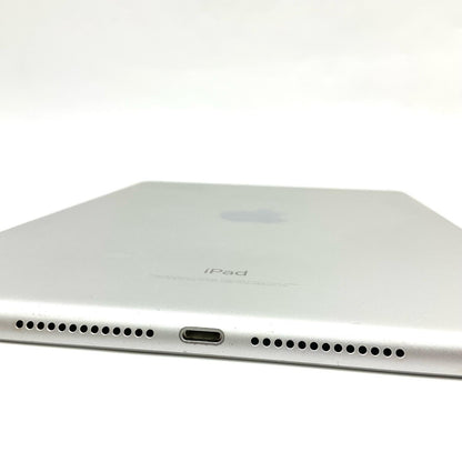 【全額返金保証】【最速発送】Apple iPad 第6世代 32GB シルバー Wi-Fi 動作確認済
