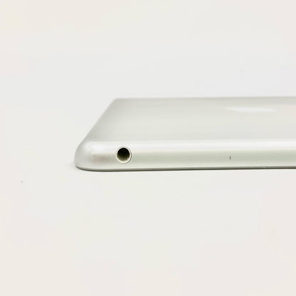 【最速発送】Apple iPad 第7世代 32GB シルバー Wi-Fi【難有】