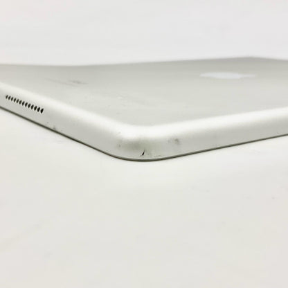 【最速発送】Apple iPad 第7世代 32GB シルバー Wi-Fi【難有】