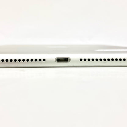 【最速発送】Apple iPad 第5世代 128GB シルバー Wi-Fi【難有】