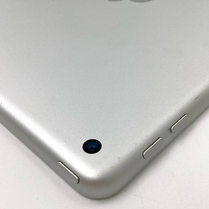 【全額返金保証】【最速発送】Apple iPad 第5世代 128GB シルバー Wi-Fi 動作確認済