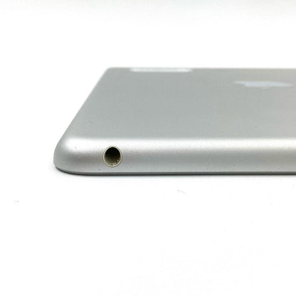 【全額返金保証】【最速発送】Apple iPad 第5世代 128GB シルバー Wi-Fi 動作確認済