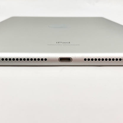 【全額返金保証】【最速発送】Apple iPad 第7世代 32GB シルバー Wi-Fi 美品 動作確認済