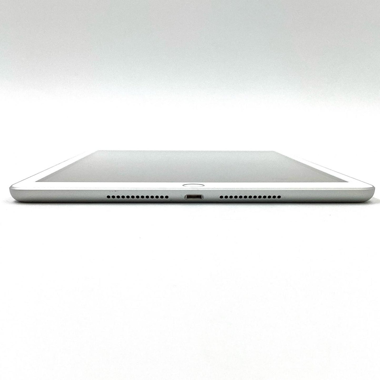 【全額返金保証】【最速発送】Apple iPad 第7世代 32GB シルバー Wi-Fi 動作確認済