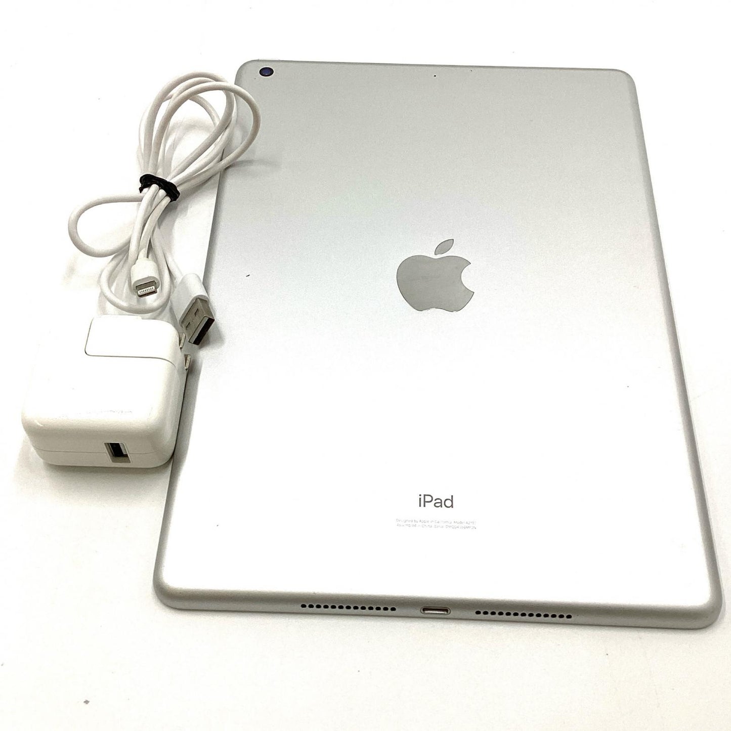 【全額返金保証】【最速発送】Apple iPad 第7世代 32GB シルバー Wi-Fi 動作確認済