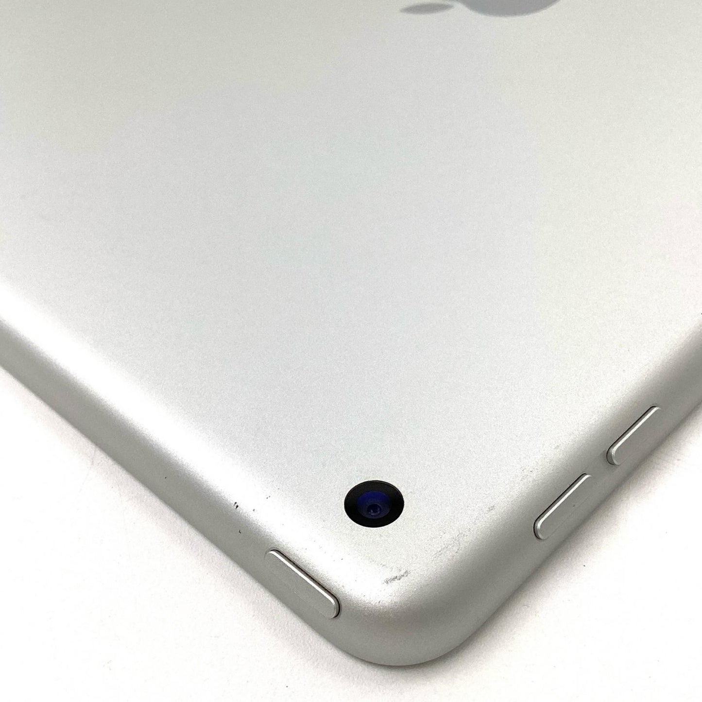【全額返金保証】【最速発送】Apple iPad 第7世代 32GB シルバー Wi-Fi 美品 動作確認済