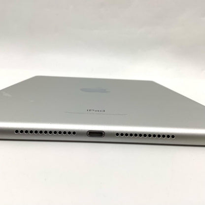 【全額返金保証】【最速発送】Apple iPad 第5世代 128GB シルバー Wi-Fi 動作確認済