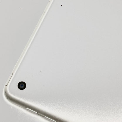【全額返金保証】【最速発送】Apple iPad 第5世代 32GB シルバー Wi-Fi 動作確認済