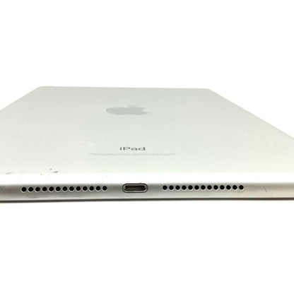 【全額返金保証】【最速発送】Apple iPad 第5世代 128GB シルバー Wi-Fi 動作確認済