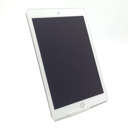 【全額返金保証】【最速発送】Apple iPad 第6世代 32GB シルバー Wi-Fi 動作確認済