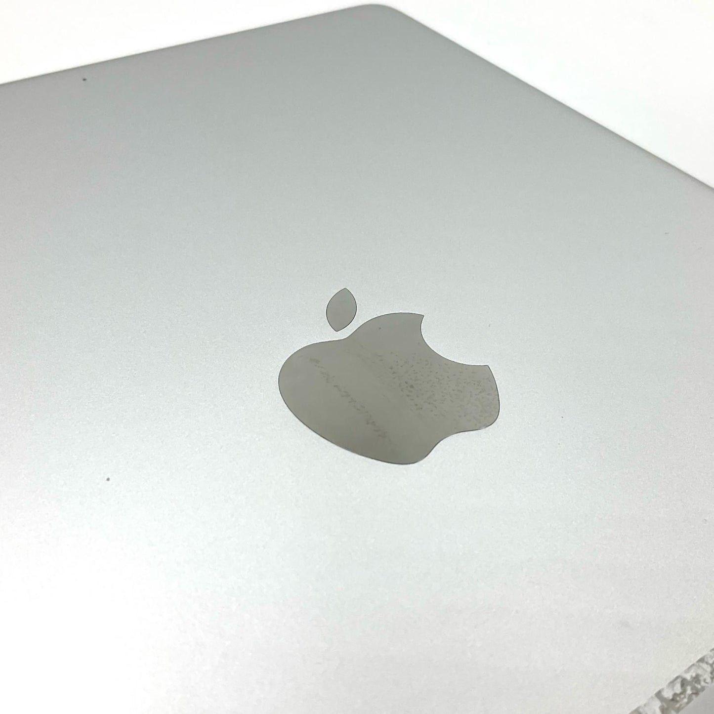 【全額返金保証】【最速発送】Apple iPad 第6世代 32GB シルバー Wi-Fi 動作確認済