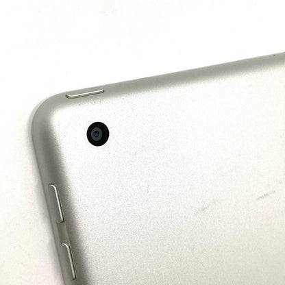 【全額返金保証】【最速発送】Apple iPad 第5世代 128GB シルバー Wi-Fi 動作確認済