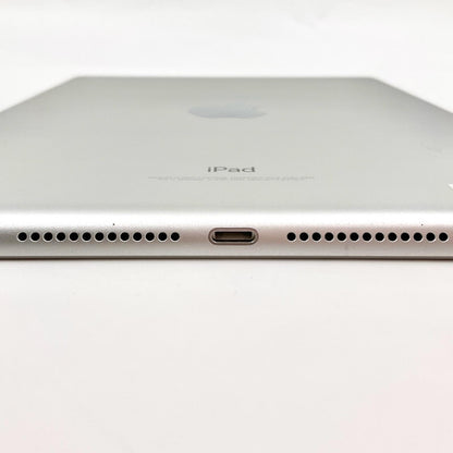 【全額返金保証】【最速発送】Apple iPad 第5世代 128GB シルバー Wi-Fi 動作確認済