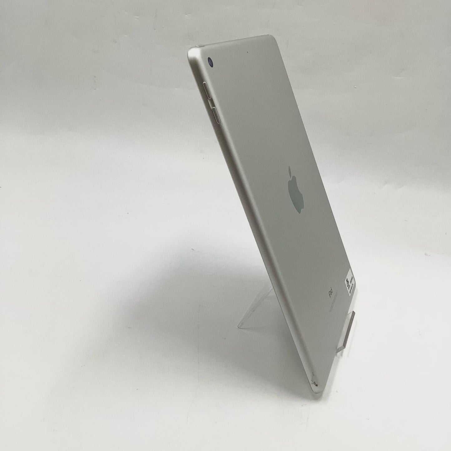 【全額返金保証】【最速発送】Apple iPad 第5世代 128GB シルバー Wi-Fi 動作確認済