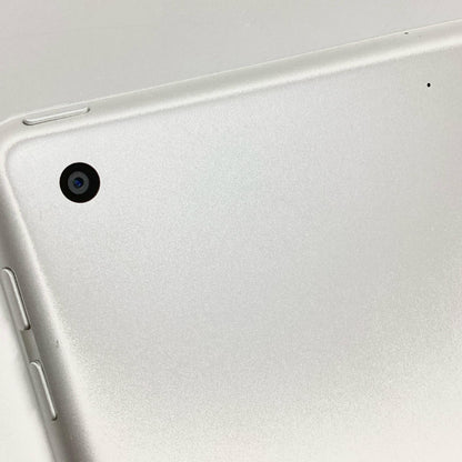 【全額返金保証】【最速発送】Apple iPad 第6世代 32GB シルバー Wi-Fi 動作確認済