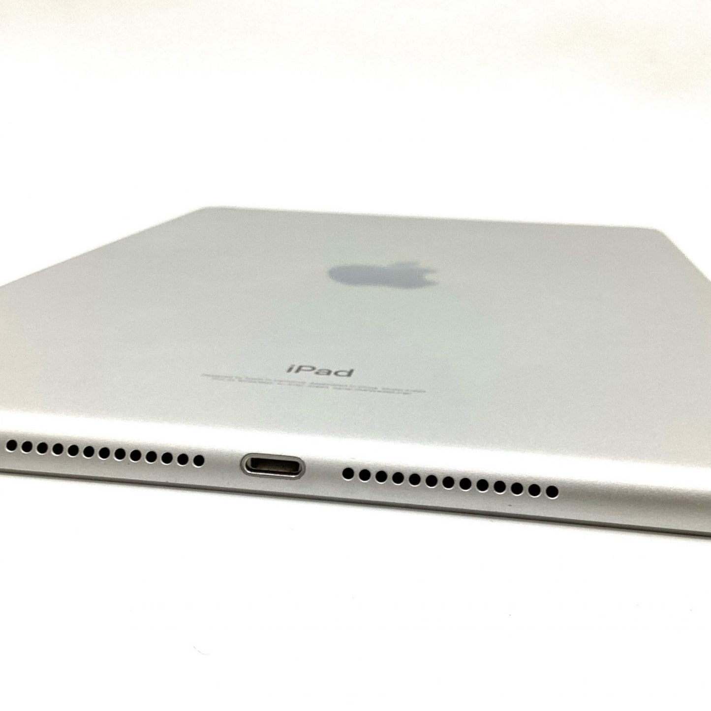【全額返金保証】【最速発送】Apple iPad 第6世代 32GB シルバー Wi-Fi 動作確認済