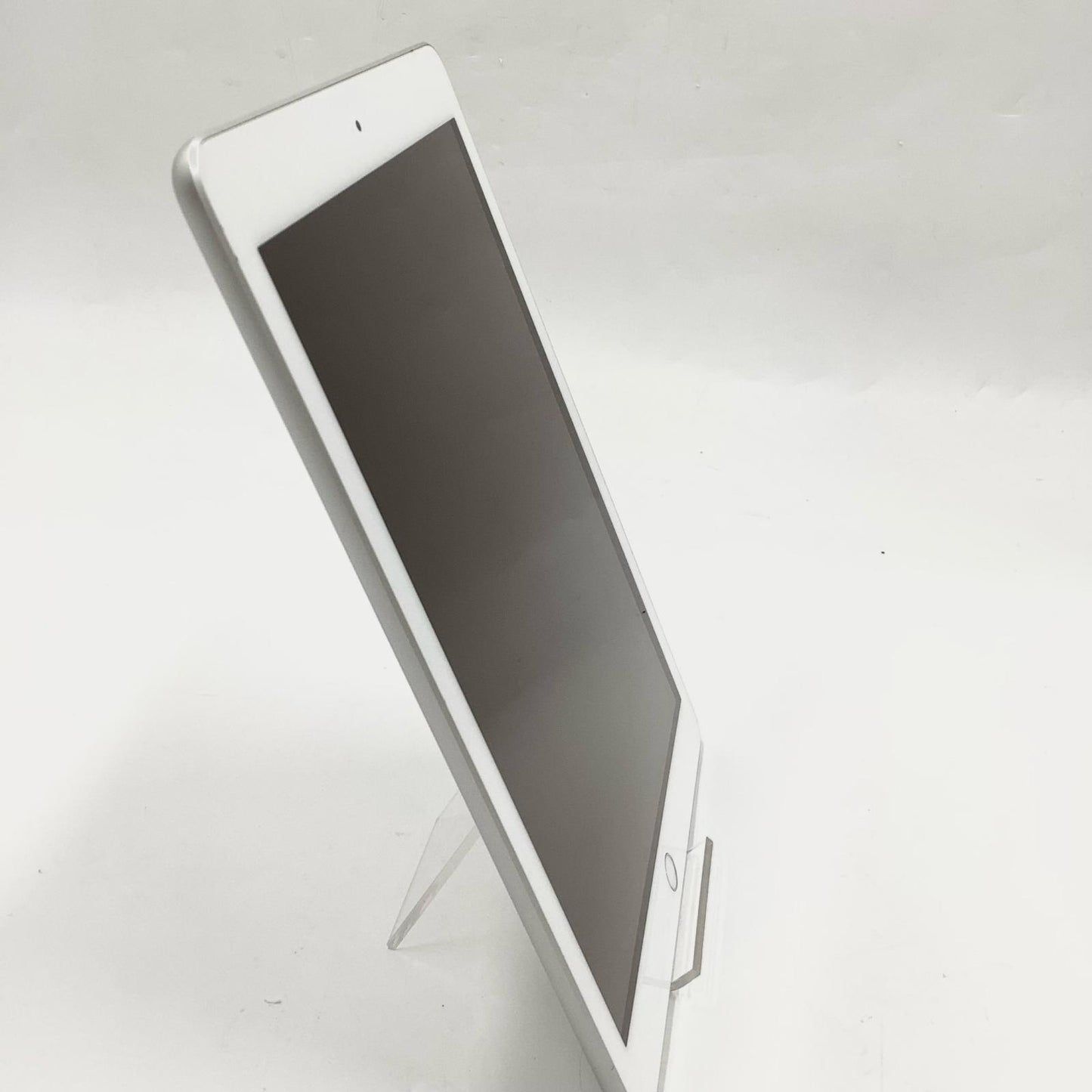 【全額返金保証】【最速発送】Apple iPad 第6世代 32GB シルバー Wi-Fi 美品 動作確認済
