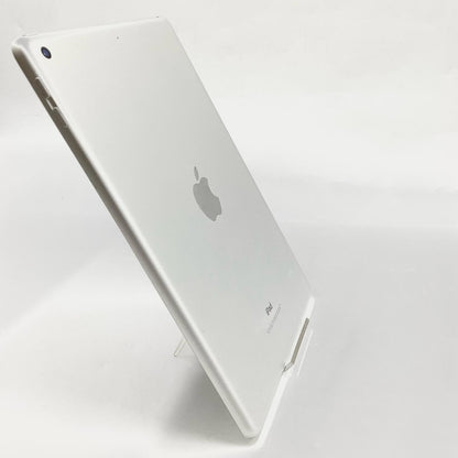 【全額返金保証】【最速発送】Apple iPad 第6世代 32GB シルバー Wi-Fi 動作確認済