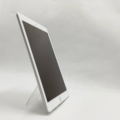 【全額返金保証】【最速発送】Apple iPad 第6世代 32GB シルバー Wi-Fi 動作確認済