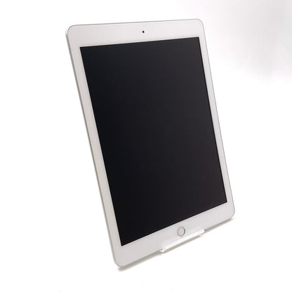 【全額返金保証】【最速発送】Apple iPad 第6世代 32GB シルバー Wi-Fi 動作確認済
