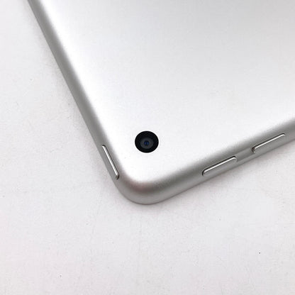 【全額返金保証】【最速発送】Apple iPad 第6世代 32GB シルバー Wi-Fi 動作確認済