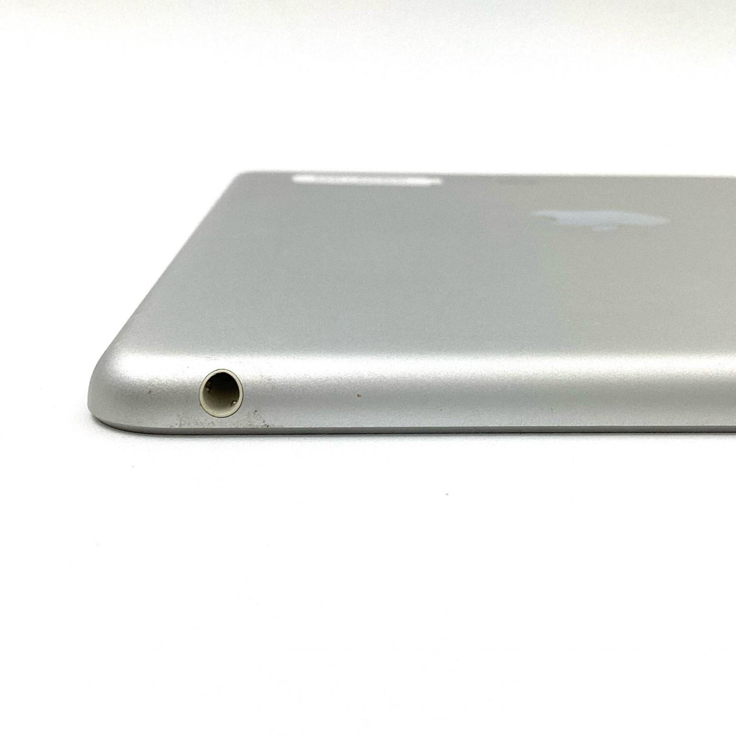 【全額返金保証】【最速発送】Apple iPad 第6世代 32GB シルバー Wi-Fi 動作確認済