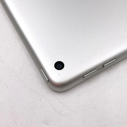 【全額返金保証】【最速発送】Apple iPad 第5世代 128GB シルバー Wi-Fi 動作確認済