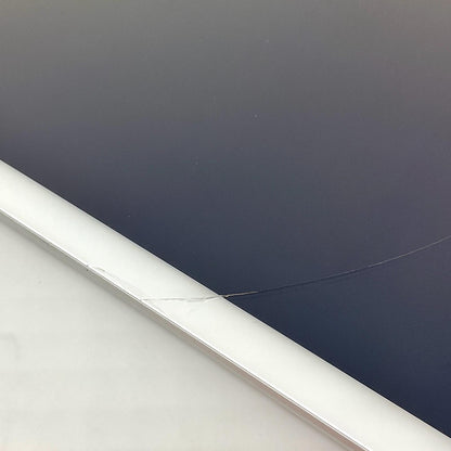 【最速発送】Apple iPad 第5世代 128GB シルバー Wi-Fi【難有】
