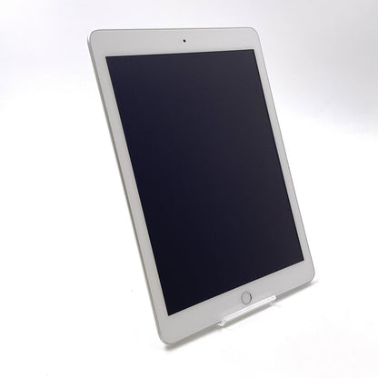 【全額返金保証】【最速発送】Apple iPad 第5世代 128GB シルバー Wi-Fi 動作確認済