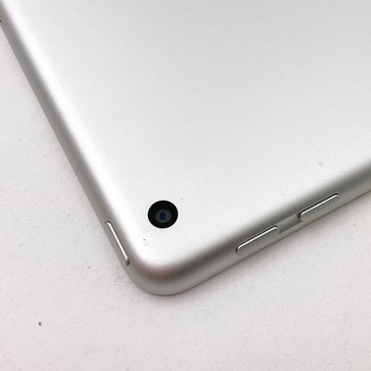 【全額返金保証】【最速発送】Apple iPad 第5世代 128GB シルバー Wi-Fi 動作確認済