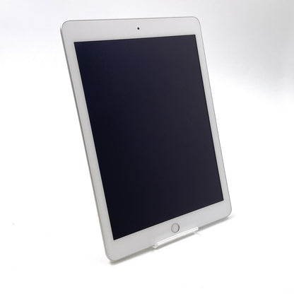 【全額返金保証】【最速発送】Apple iPad 第5世代 128GB シルバー Wi-Fi 動作確認済