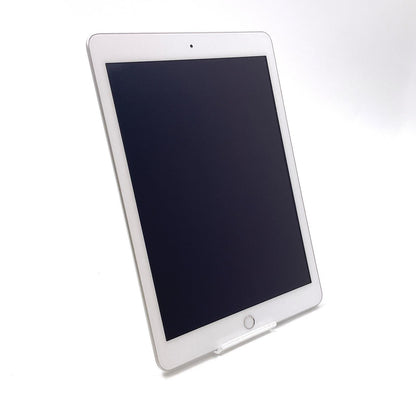【全額返金保証】【最速発送】Apple iPad 第5世代 128GB シルバー Wi-Fi 動作確認済