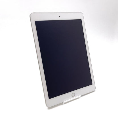 【全額返金保証】【最速発送】Apple iPad 第5世代 128GB シルバー Wi-Fi 動作確認済