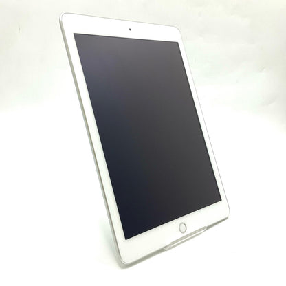 【全額返金保証】【最速発送】Apple iPad 第5世代 128GB シルバー Wi-Fi 美品 動作確認済