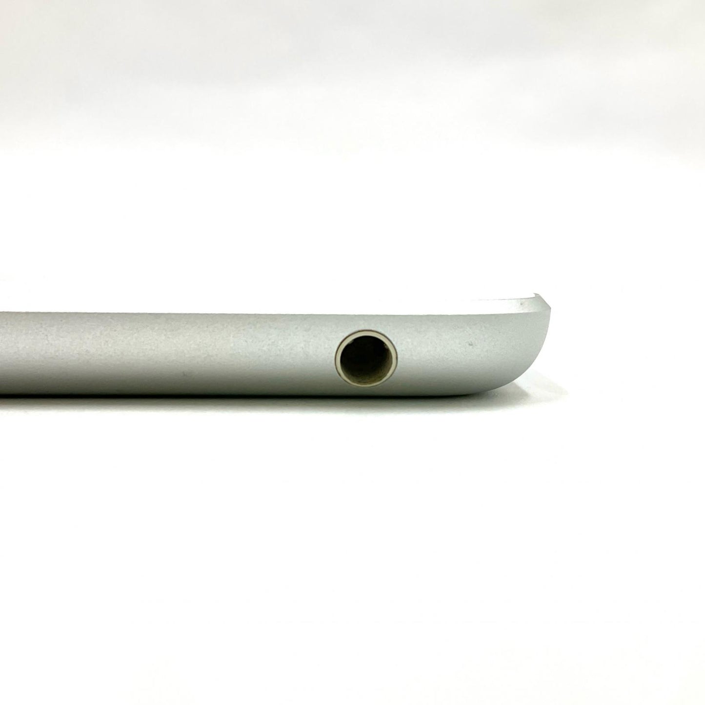 【全額返金保証】【最速発送】Apple iPad 第5世代 128GB シルバー Wi-Fi 美品 動作確認済