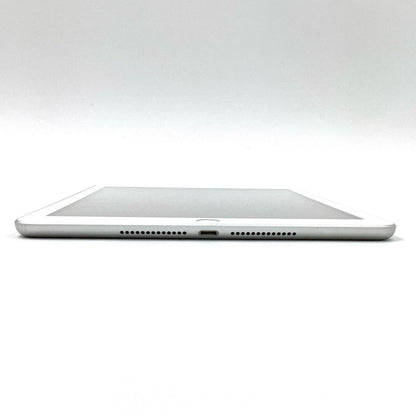 【全額返金保証】【最速発送】Apple iPad 第5世代 128GB シルバー Wi-Fi 動作確認済