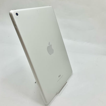 【全額返金保証】【最速発送】Apple iPad 第5世代 128GB シルバー Wi-Fi 動作確認済
