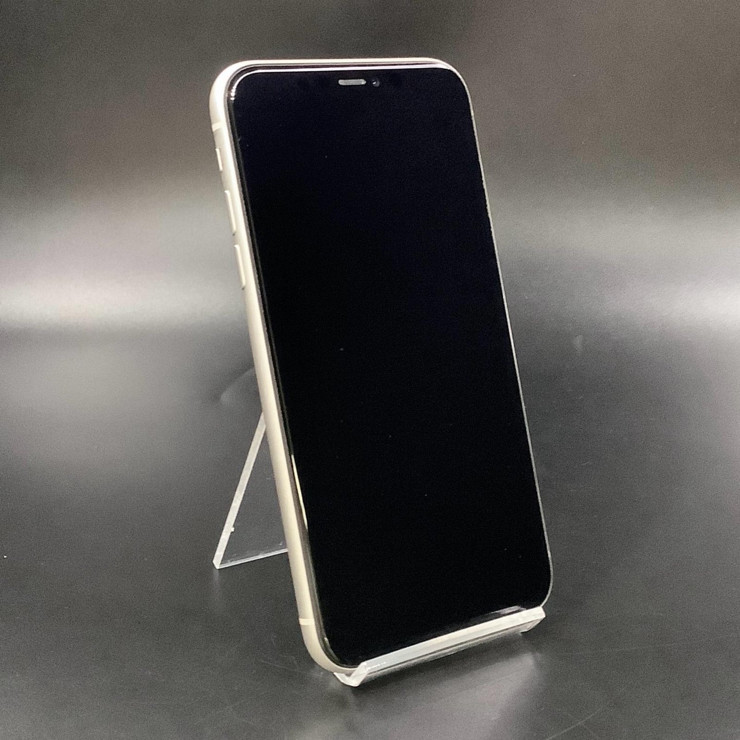 【全額返金保証】【最速発送】Apple iPhone iPhone 11 128GB ホワイト au 白ロム 動作確認済 84%