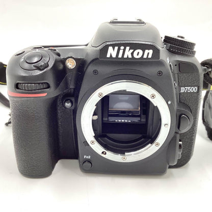 【全額返金保証】【最速発送】Nikon デジタル一眼 D7500 ボディ ブラック 動作確認済