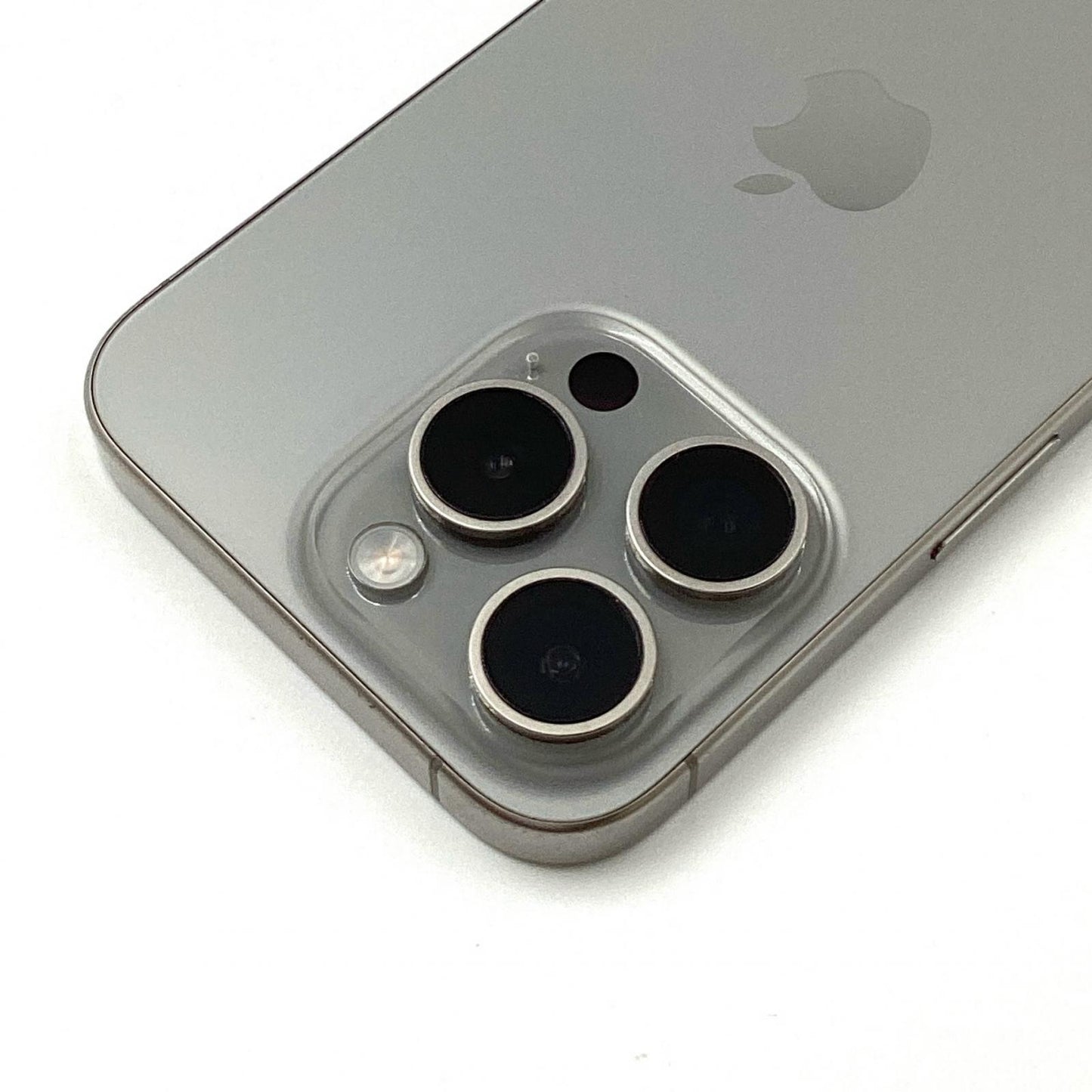 【全額返金保証】【最速発送】Apple iPhone iPhone 15 Pro 256GB ナチュラルチタニウム Softbank 動作確認済 91%