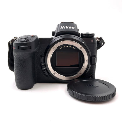 【全額返金保証】【最速発送】Nikon デジタル一眼 Z 6 ボディ ブラック 美品 動作確認済